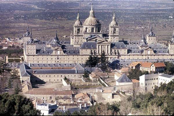 19Vista del monasterio