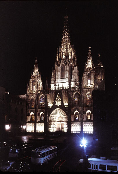 64-La catedral de noche